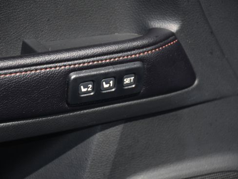 Used 2016 Toyota 4Runner SR5 image 12