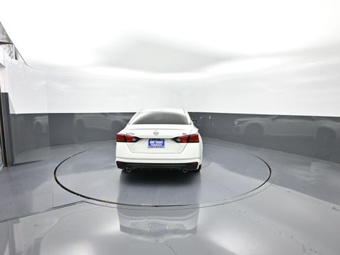 New 2025 Nissan Altima 2.5 SR w/ SR Premium Package image 20