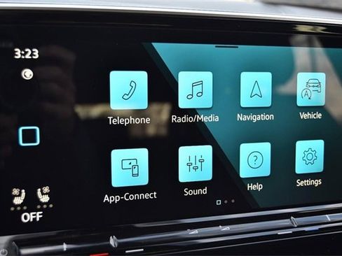 New 2026 Volkswagen Atlas Cross Sport SE image 14