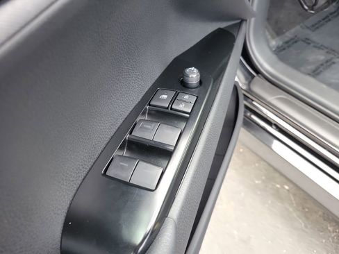 Used 2025 Toyota Camry LE image 17