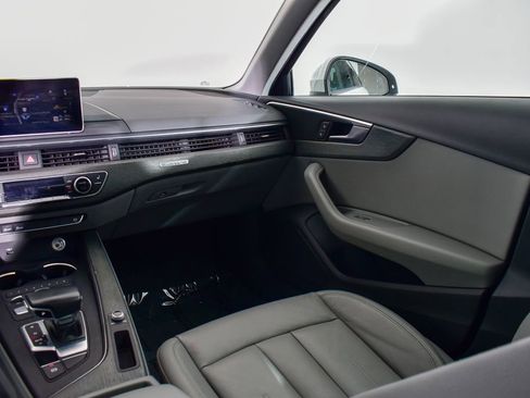 Used 2018 Audi A4 2.0T Premium image 22