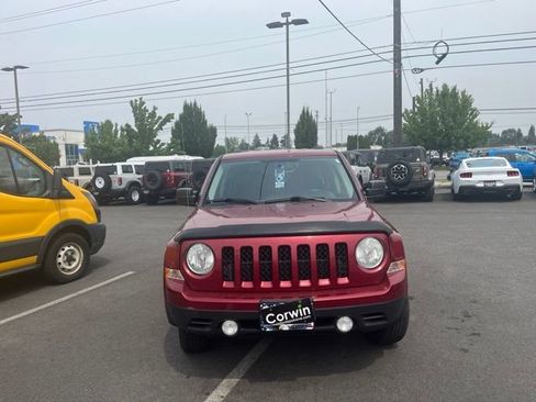 Used 2012 Jeep Patriot Latitude w/ Trailer Tow Prep Group AWD/4WD image 5