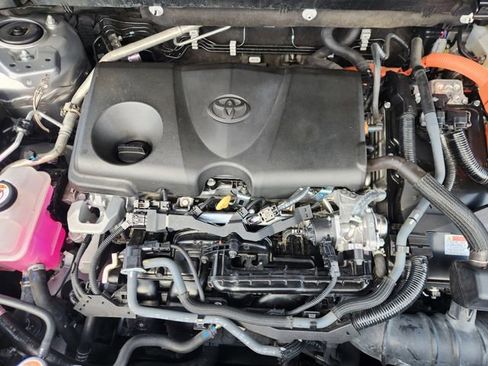 Certified 2023 Toyota RAV4 XLE Premium AWD/4WD image 32
