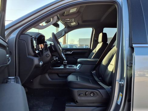 New 2026 GMC Sierra 1500 SLT w/ SLT Premium Plus Package image 17