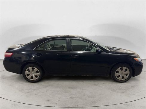 Used 2007 Toyota Camry LE image 6