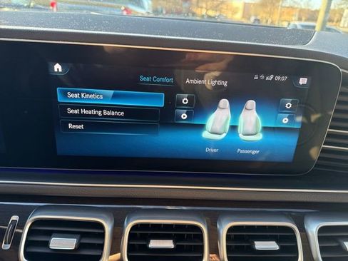 Used 2020 Mercedes-Benz GLE 350 4MATIC image 27