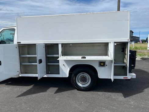 Used 2011 Ford E-350 and Econoline 350 Super Duty w/ PWR Locks & Windows Group RWD image 19