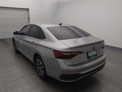 Used 2022 Volkswagen Jetta S image 5