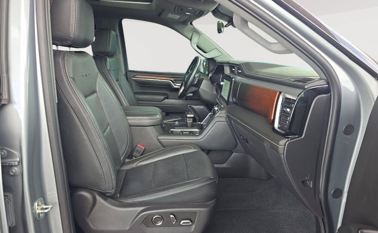 Used 2024 GMC Sierra 1500 Denali w/ Technology Package RWD image 14