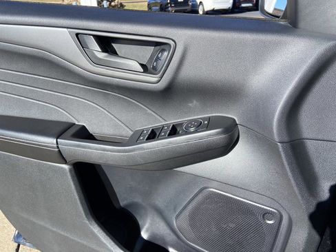 Used 2025 Ford Escape Active image 45