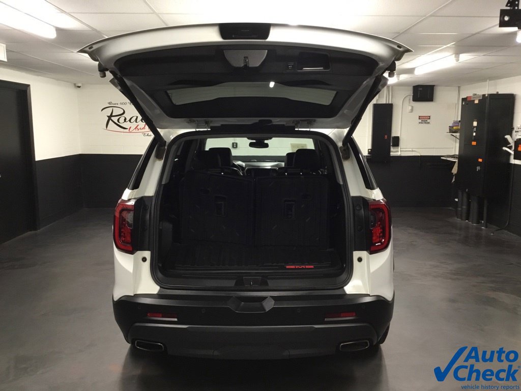 Used 2022 GMC Acadia AT4 w/ Technology Package AWD/4WD image 12