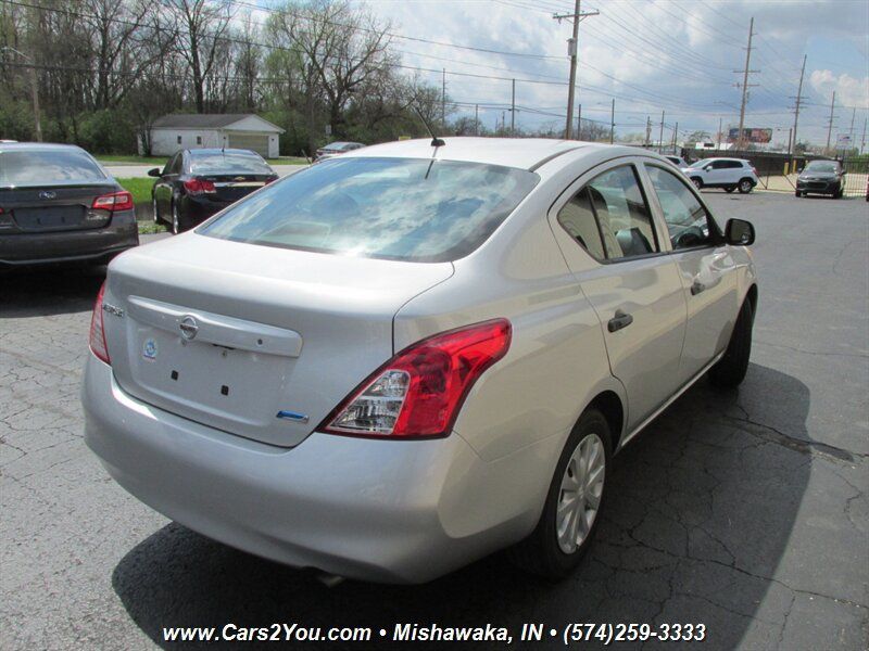 Used 2013 Nissan Versa S FWD image 5