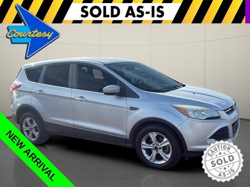Used 2016 Ford Escape SE FWD image 1