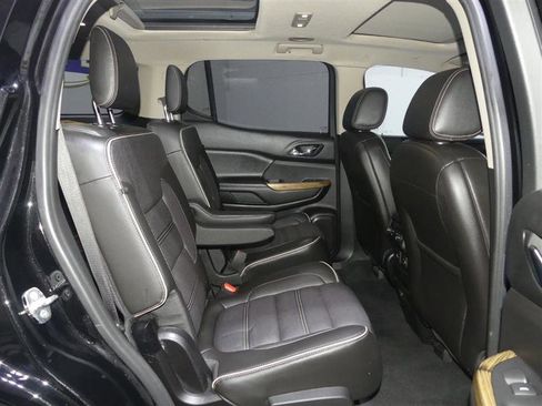Used 2018 GMC Acadia Denali w/ Technology Package image 29