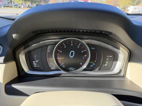 Used 2015 Volvo XC70 T5 Premier Plus image 20