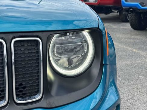 Used 2021 Jeep Renegade Latitude w/ Luxury Group I FWD image 9