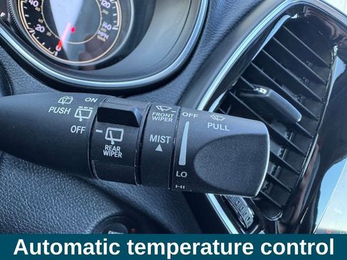 Used 2020 Jeep Cherokee Limited image 13