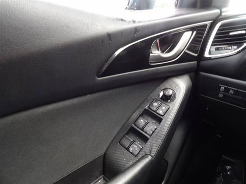 Used 2015 MAZDA MAZDA3 i Touring FWD image 18