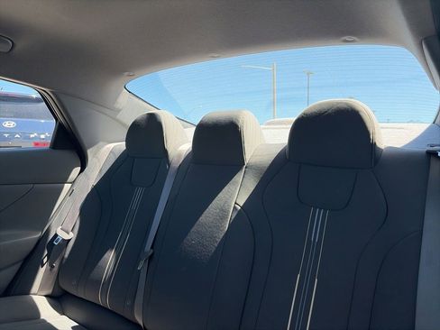 Used 2025 Hyundai Elantra Sport FWD image 22