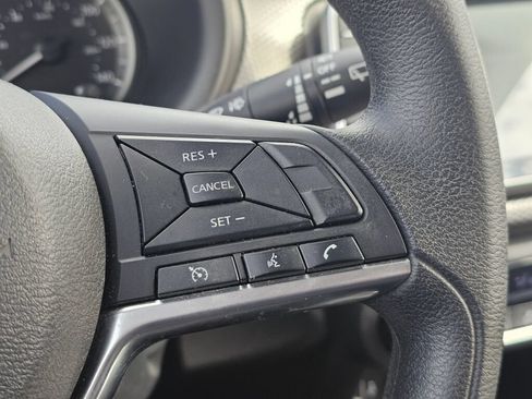 Used 2020 Nissan Kicks SV w/ Exterior Package FWD image 31