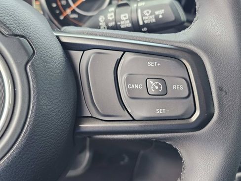 Used 2023 Jeep Wrangler Sport AWD/4WD image 23