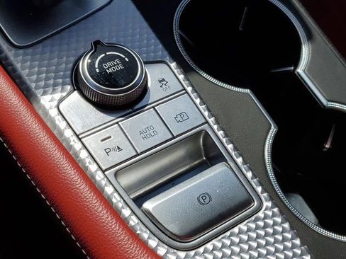 Used 2023 Genesis G70 2.0T w/ Sport Prestige Package image 29