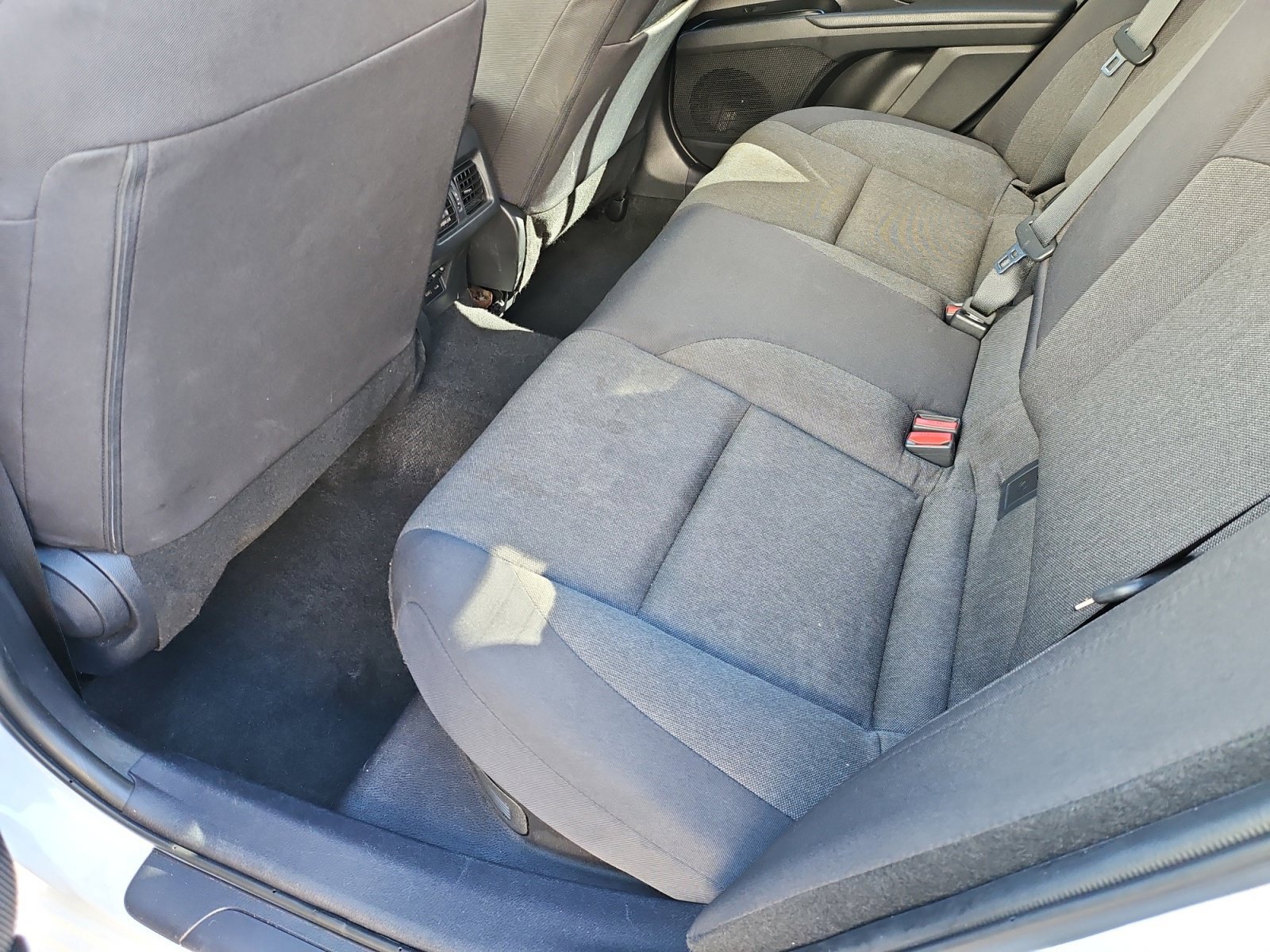 Used 2025 Toyota Camry LE FWD image 30