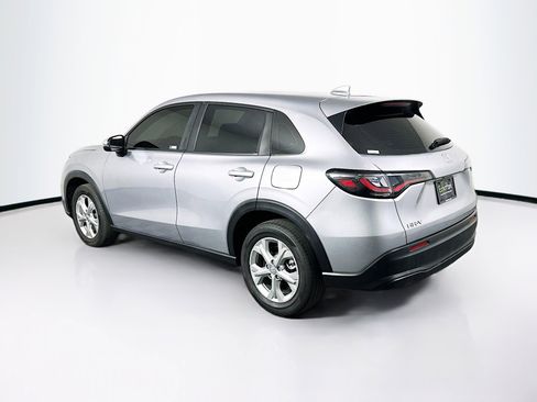 Used 2023 Honda HR-V LX image 5