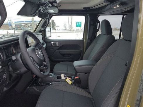 New 2026 Jeep Gladiator Sport AWD/4WD image 8