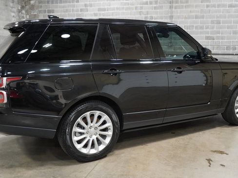 Used 2022 Land Rover Range Rover image 4
