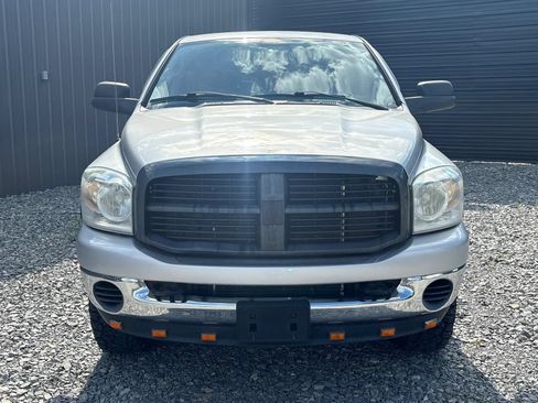 Used 2007 Dodge Ram 2500 Truck SLT AWD/4WD image 2
