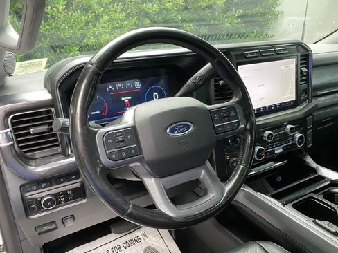 Used 2023 Ford F350 Lariat w/ Chrome Package AWD/4WD image 17