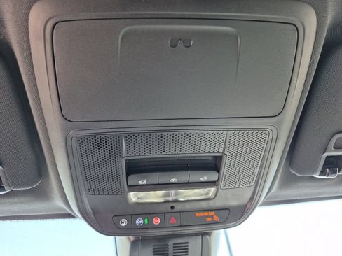 New 2026 GMC Terrain AT4 w/ Convenience Package III image 17