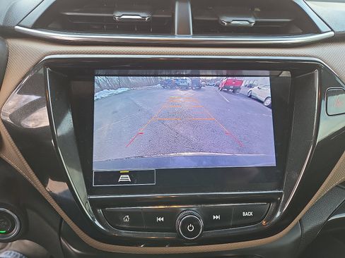 Used 2021 Chevrolet TrailBlazer ACTIV w/ Technology Package image 26