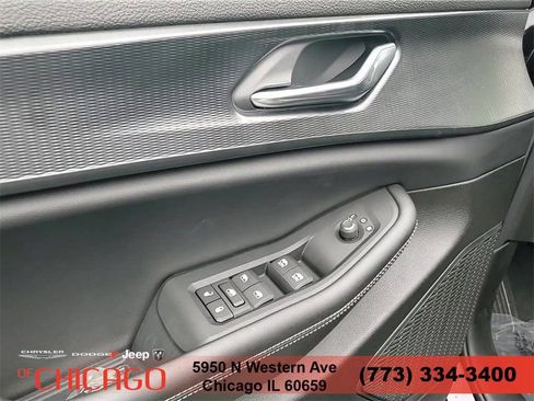 New 2025 Jeep Grand Cherokee L Laredo AWD/4WD image 13