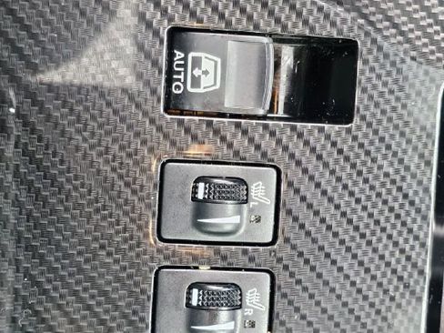 Used 2024 Toyota 4Runner TRD Off-Road Premium image 36