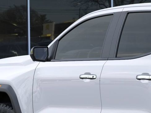 New 2026 GMC Canyon Denali AWD/4WD image 12