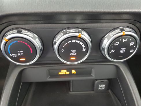 Used 2017 FIAT 124 Spider Classica image 17