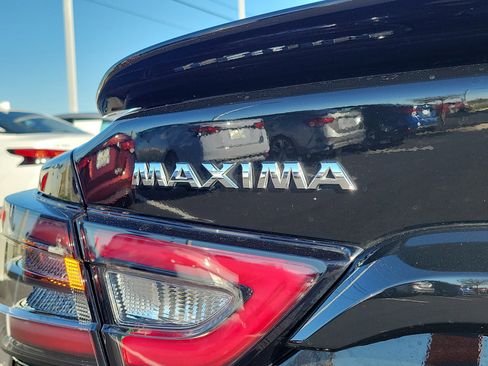 Certified 2022 Nissan Maxima SR w/ Sport Mat Group image 6