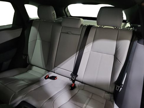 New 2026 Land Rover Range Rover Velar Dynamic SE image 22