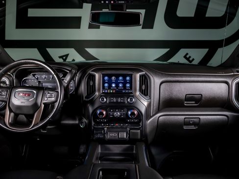 Used 2021 GMC Sierra 1500 AT4 image 2