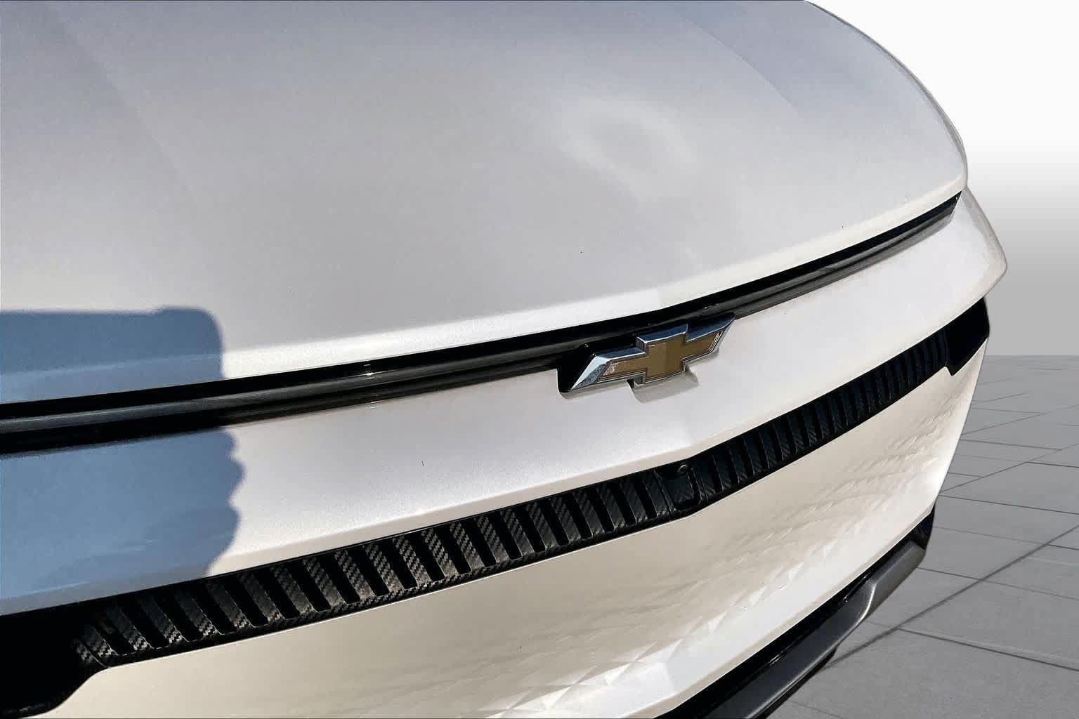 Used 2024 Chevrolet Equinox EV LT w/ LPO, All-Weather Mat Package FWD image 28