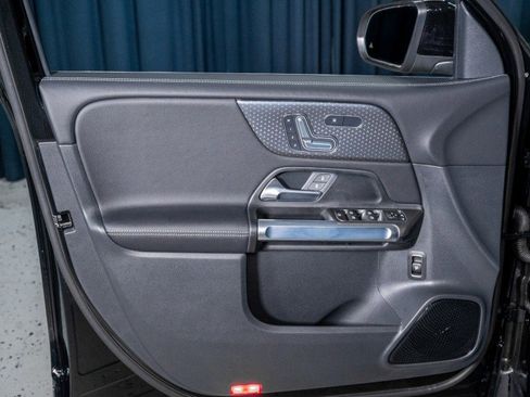 New 2026 Mercedes-Benz GLB 250 image 12