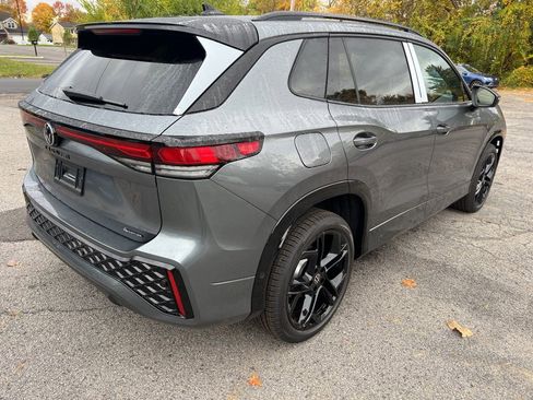New 2026 Volkswagen Tiguan SE R-Line AWD/4WD image 6