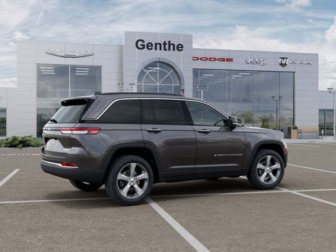New 2026 Jeep Grand Cherokee Limited AWD/4WD image 4