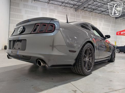 Used 2014 Ford Mustang GT Premium image 15