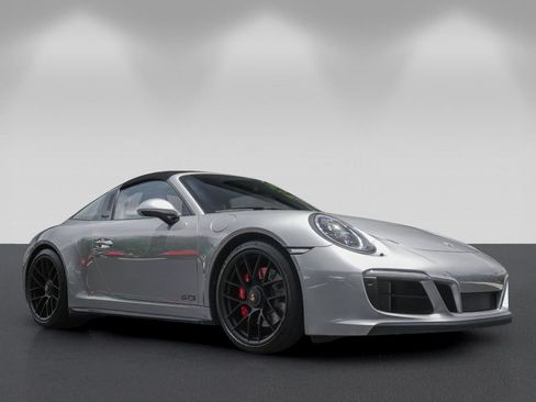 Used 2018 Porsche 911 Targa 4 GTS w/ GTS Interior Package AWD/4WD image 9