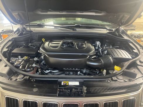 Used 2016 Jeep Grand Cherokee Limited w/ Trailer Tow Group IV AWD/4WD image 10