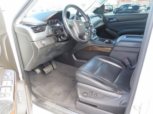 Used 2019 Chevrolet Tahoe LT image 9