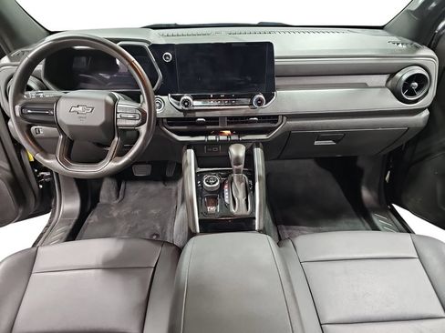 Used 2024 Chevrolet Colorado Trail Boss AWD/4WD image 9